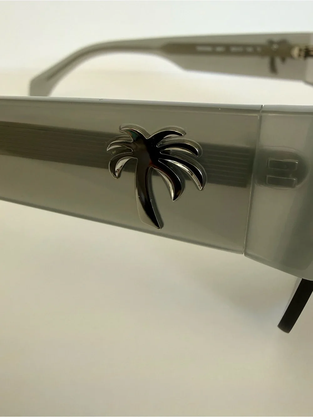 NEW!!  Palm Angels unisex grey sunglasses PERI053 0907 Authentic
